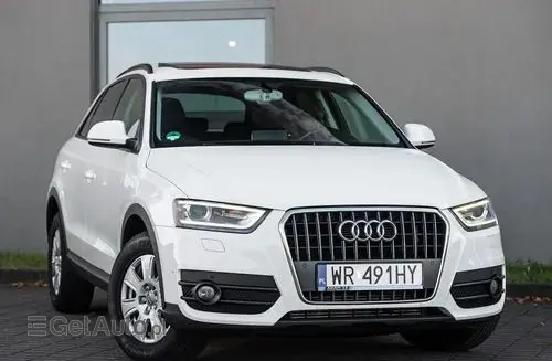AUDI Q3 