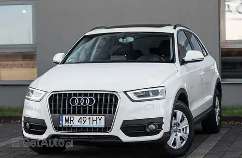 AUDI Q3 