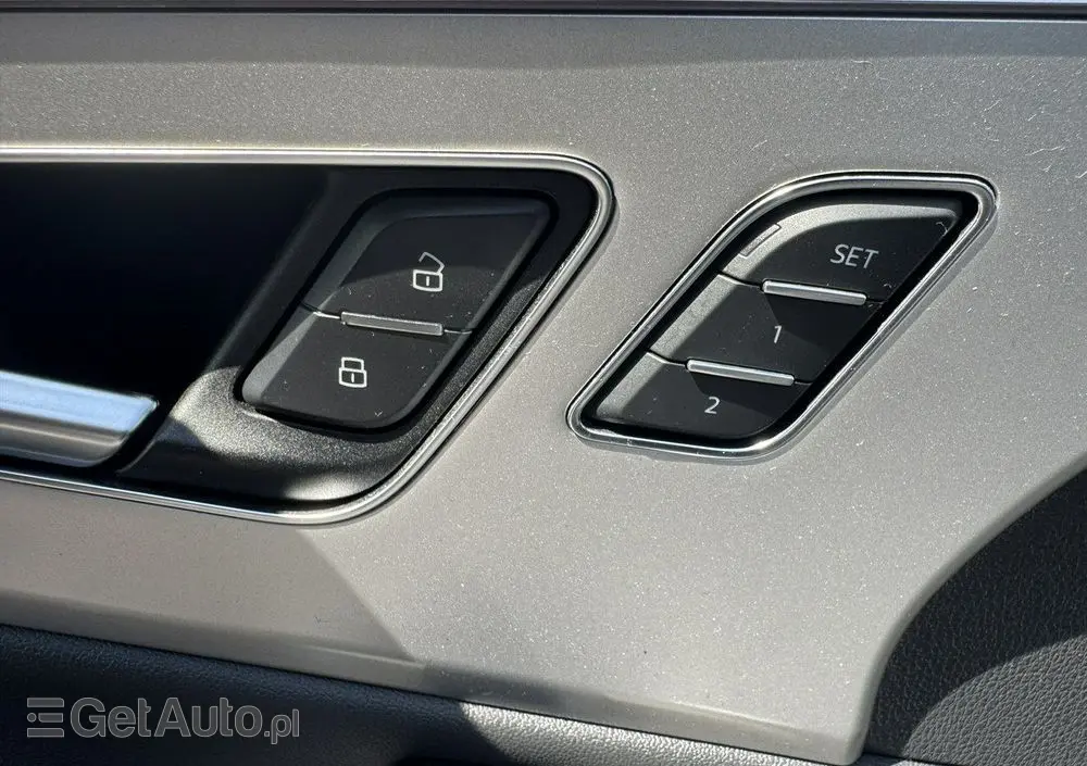 AUDI Q8 55 TFSI quattro tiptronic