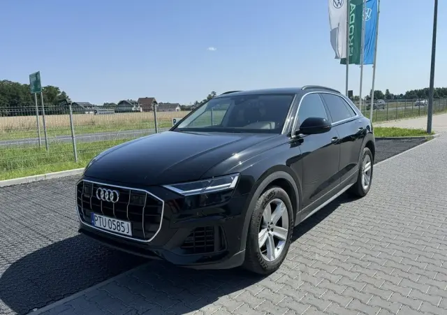 AUDI Q8 55 TFSI quattro tiptronic