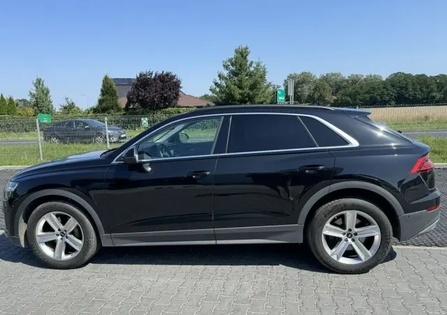 AUDI Q8 55 TFSI quattro tiptronic