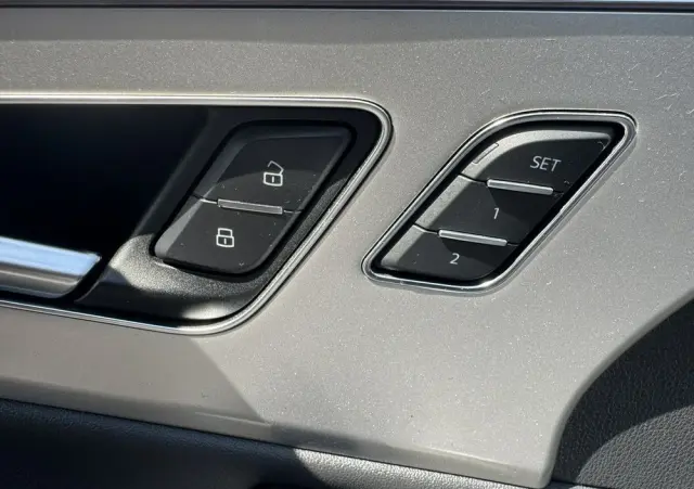 AUDI Q8 55 TFSI quattro tiptronic