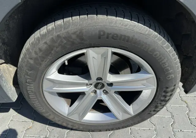 AUDI Q8 55 TFSI quattro tiptronic