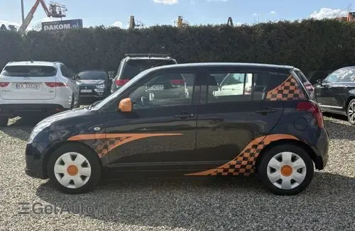 SUZUKI Swift 