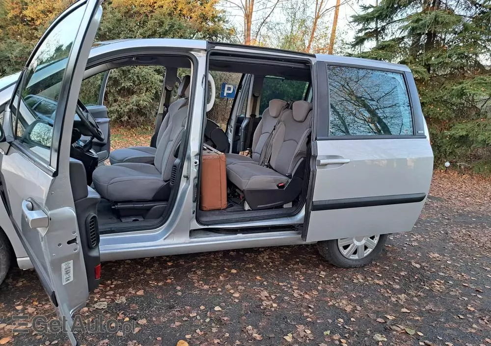 PEUGEOT 807 2.0 HDi Trendy