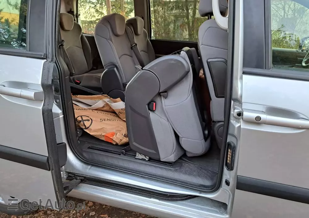 PEUGEOT 807 2.0 HDi Trendy