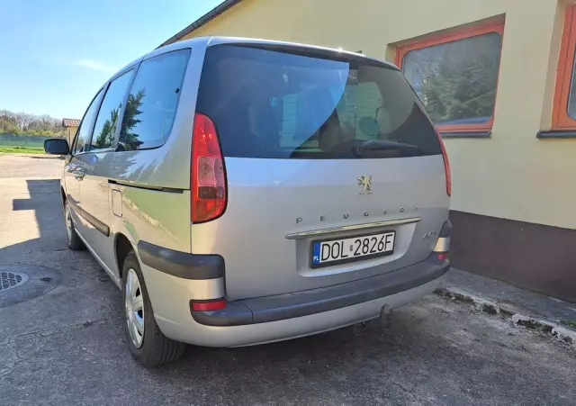 PEUGEOT 807 2.0 HDi Trendy