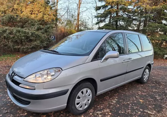 PEUGEOT 807 2.0 HDi Trendy