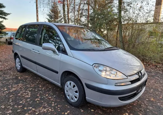 PEUGEOT 807 2.0 HDi Trendy