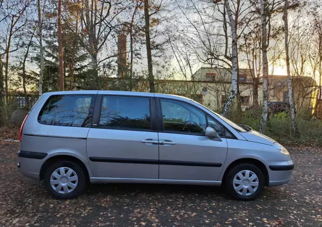 PEUGEOT 807 2.0 HDi Trendy