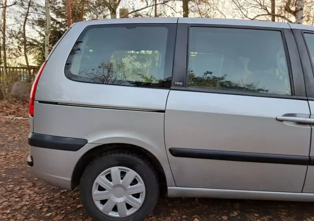 PEUGEOT 807 2.0 HDi Trendy