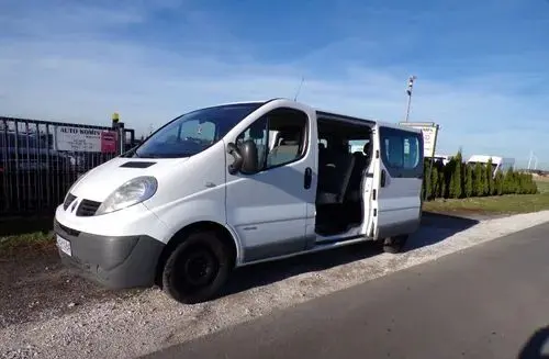RENAULT Trafic 