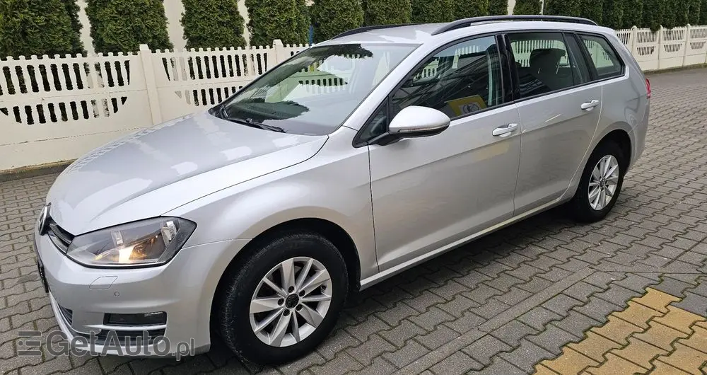 VOLKSWAGEN Golf 1.6 TDI BlueMotion Comfortline