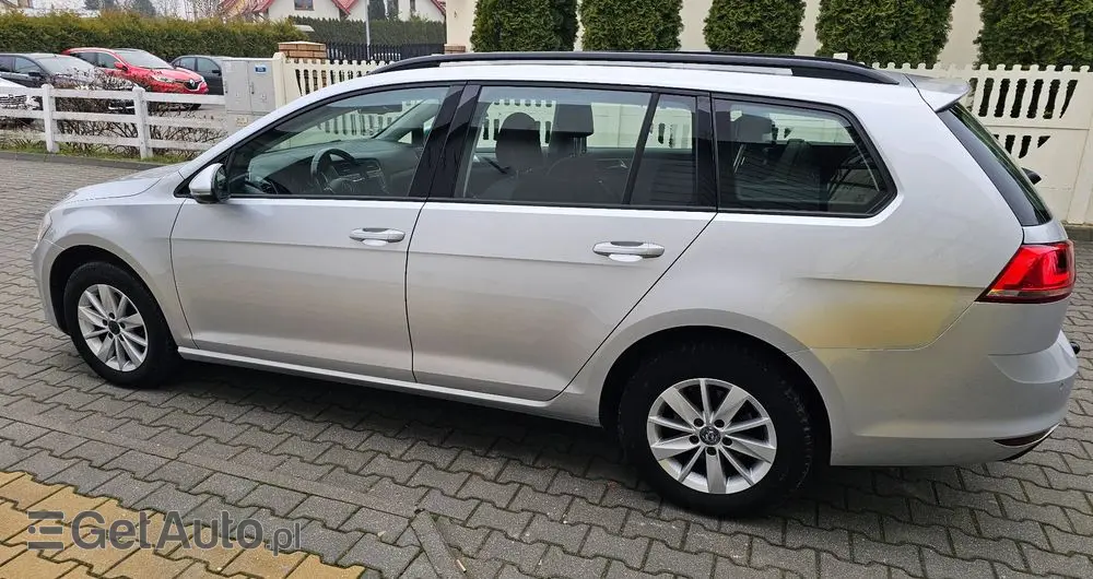 VOLKSWAGEN Golf 1.6 TDI BlueMotion Comfortline