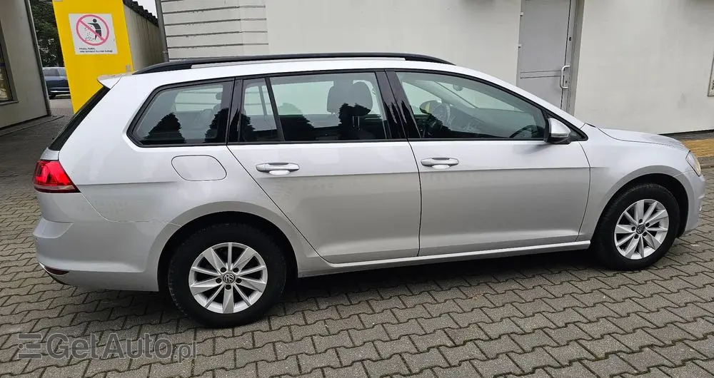 VOLKSWAGEN Golf 1.6 TDI BlueMotion Comfortline