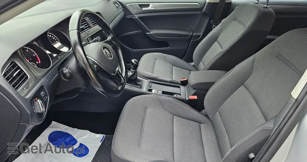 VOLKSWAGEN Golf 1.6 TDI BlueMotion Comfortline
