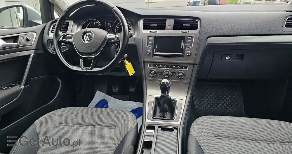 VOLKSWAGEN Golf 1.6 TDI BlueMotion Comfortline