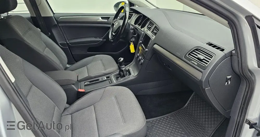 VOLKSWAGEN Golf 1.6 TDI BlueMotion Comfortline