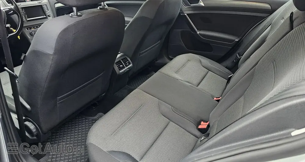 VOLKSWAGEN Golf 1.6 TDI BlueMotion Comfortline