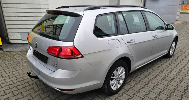 VOLKSWAGEN Golf 1.6 TDI BlueMotion Comfortline
