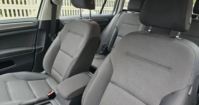 VOLKSWAGEN Golf 1.6 TDI BlueMotion Comfortline