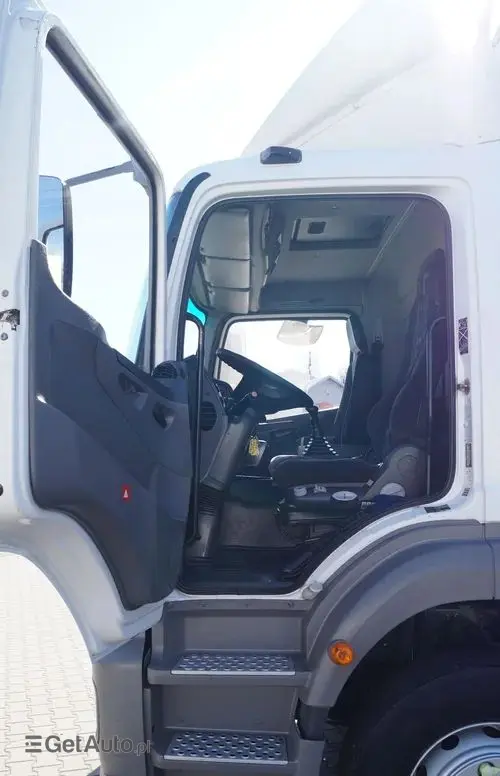 MERCEDES-BENZ Axor 