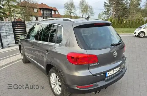 VOLKSWAGEN Tiguan 