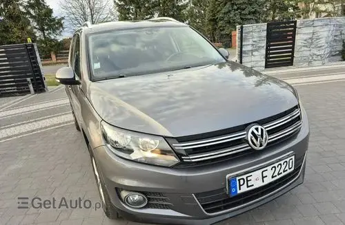 VOLKSWAGEN Tiguan 