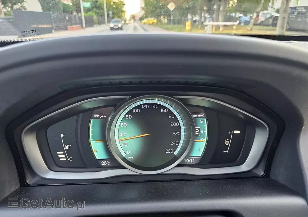 VOLVO XC 60 D3 Drive-E Ocean Race