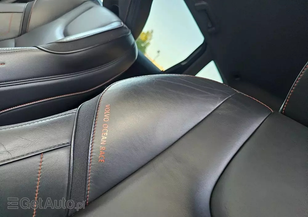 VOLVO XC 60 D3 Drive-E Ocean Race