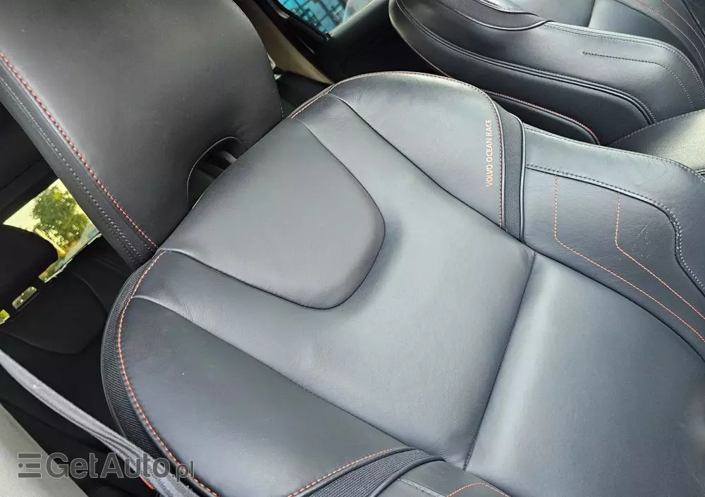 VOLVO XC 60 D3 Drive-E Ocean Race