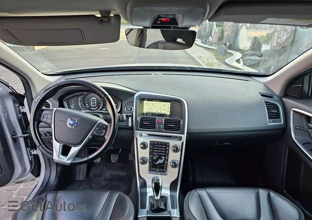 VOLVO XC 60 D3 Drive-E Ocean Race