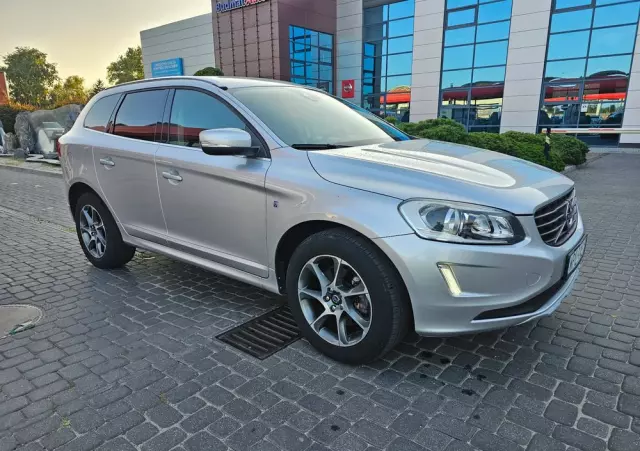 VOLVO XC 60 D3 Drive-E Ocean Race