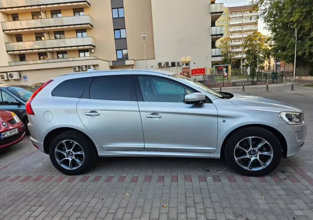 VOLVO XC 60 D3 Drive-E Ocean Race