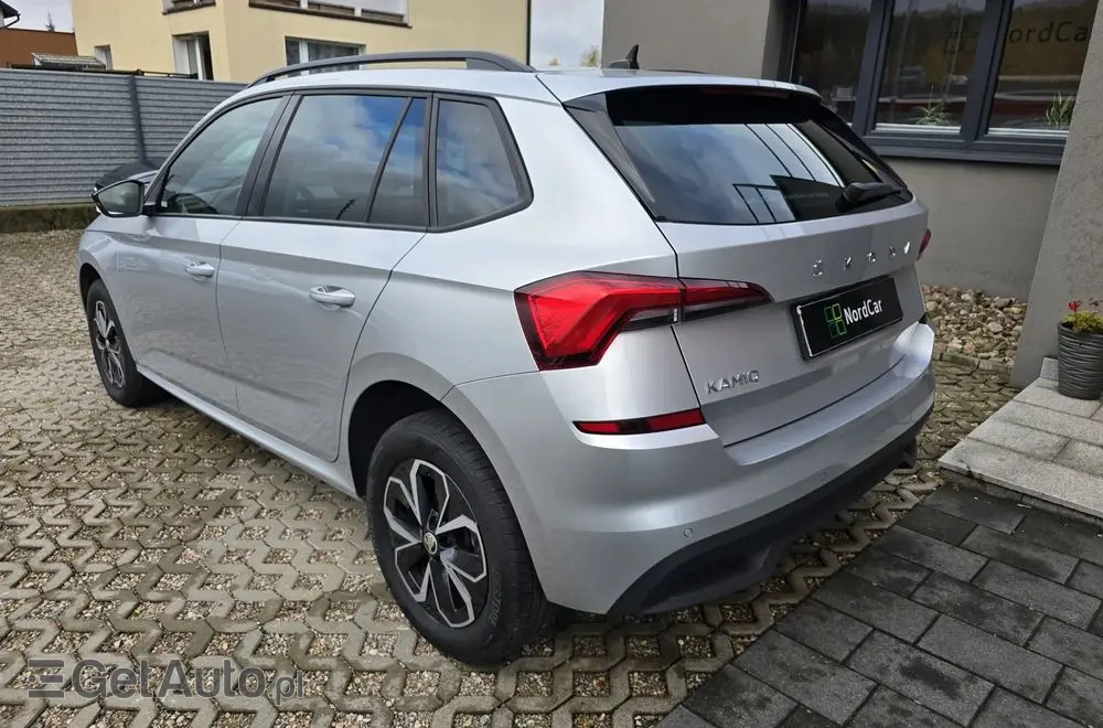 SKODA Kamiq 1.0 TSI Ambition DSG