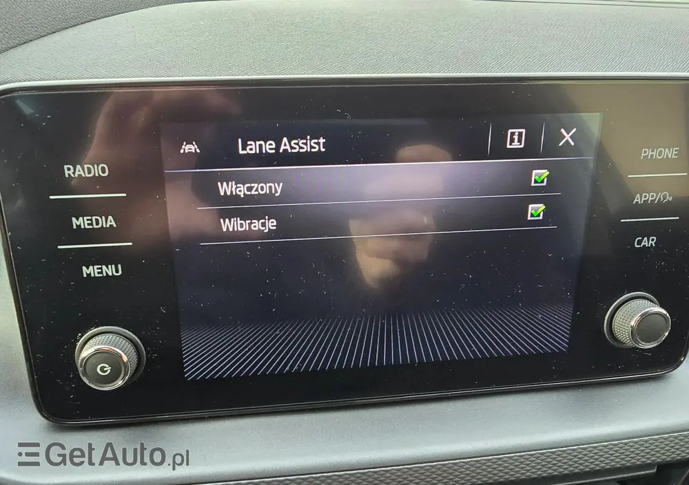 SKODA Kamiq 1.0 TSI Ambition DSG