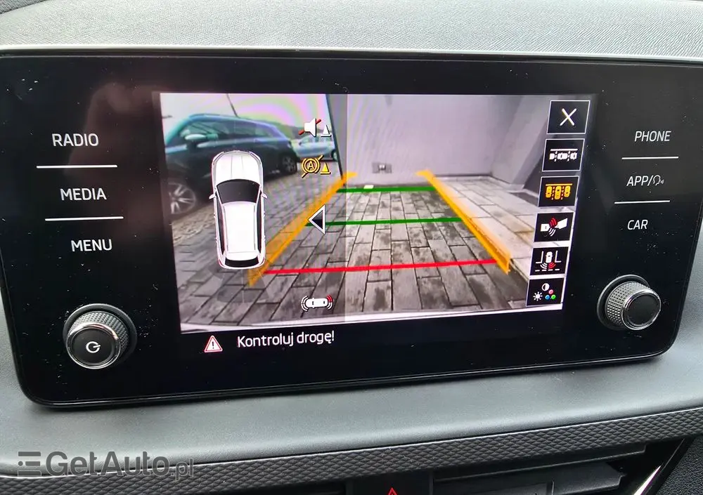 SKODA Kamiq 1.0 TSI Ambition DSG