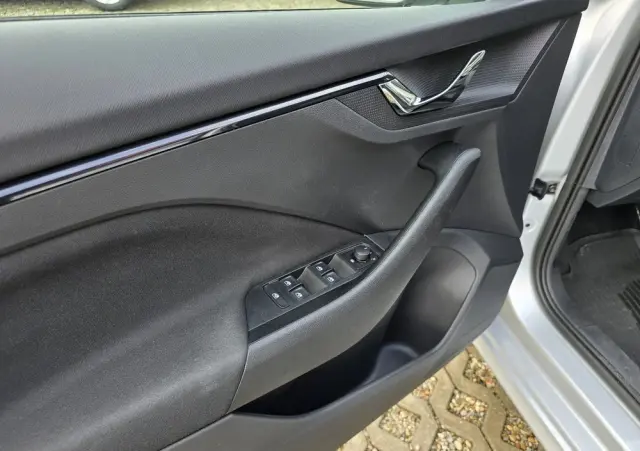 SKODA Kamiq 1.0 TSI Ambition DSG