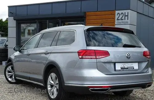 VOLKSWAGEN Passat Alltrack 