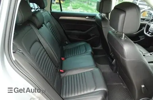 VOLKSWAGEN Passat Alltrack 