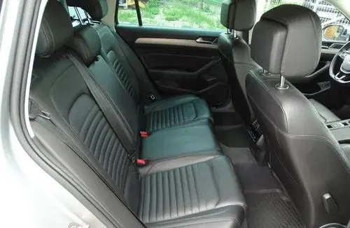 VOLKSWAGEN Passat Alltrack 