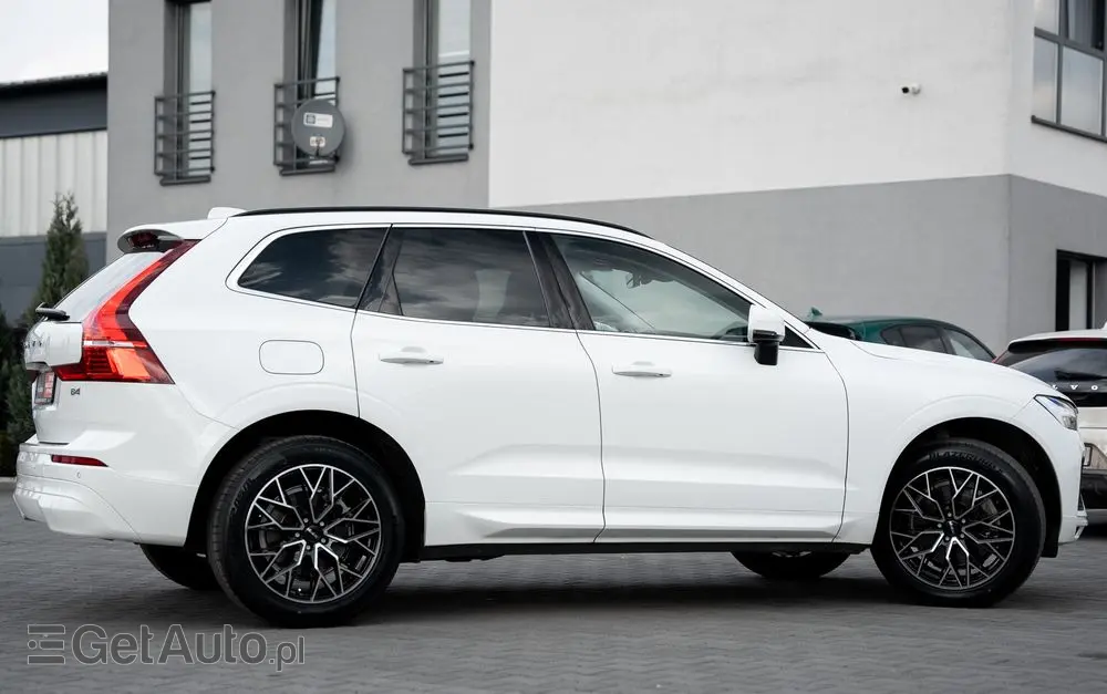 VOLVO XC 60 B4 D Geartronic Momentum Pro