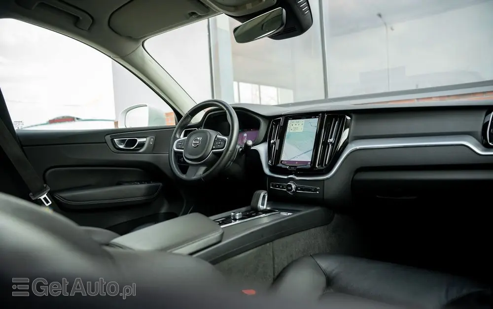 VOLVO XC 60 B4 D Geartronic Momentum Pro