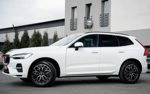 VOLVO XC 60 B4 D Geartronic Momentum Pro