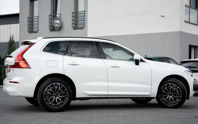VOLVO XC 60 B4 D Geartronic Momentum Pro
