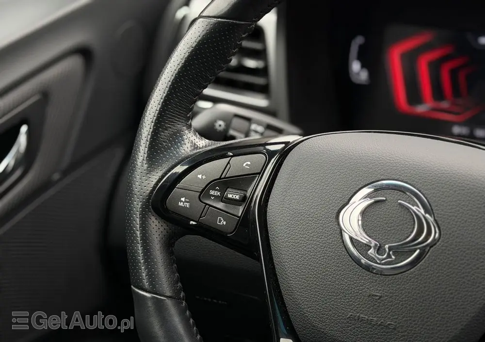 SSANGYONG/KGM Tivoli 1.5 T-GDI 2WD Automatik Sapphire