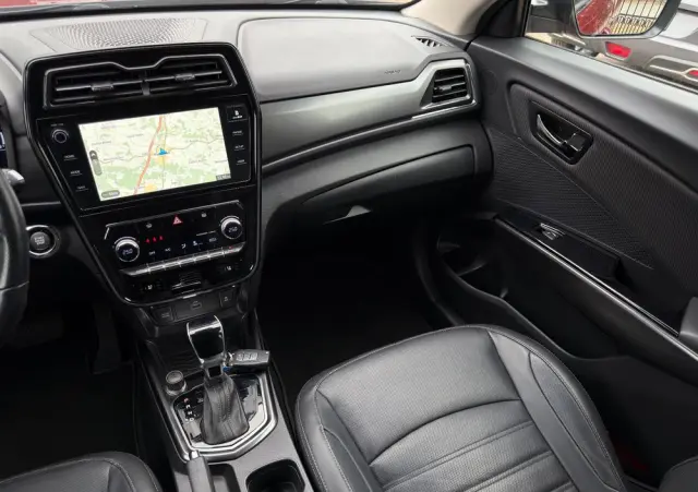 SSANGYONG/KGM Tivoli 1.5 T-GDI 2WD Automatik Sapphire