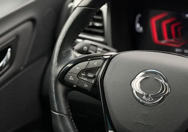 SSANGYONG/KGM Tivoli 1.5 T-GDI 2WD Automatik Sapphire
