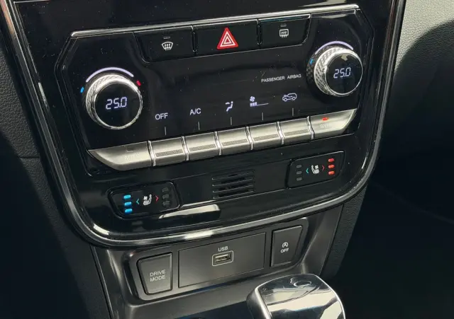 SSANGYONG/KGM Tivoli 1.5 T-GDI 2WD Automatik Sapphire