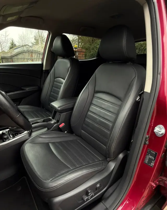 SSANGYONG/KGM Tivoli 1.5 T-GDI 2WD Automatik Sapphire